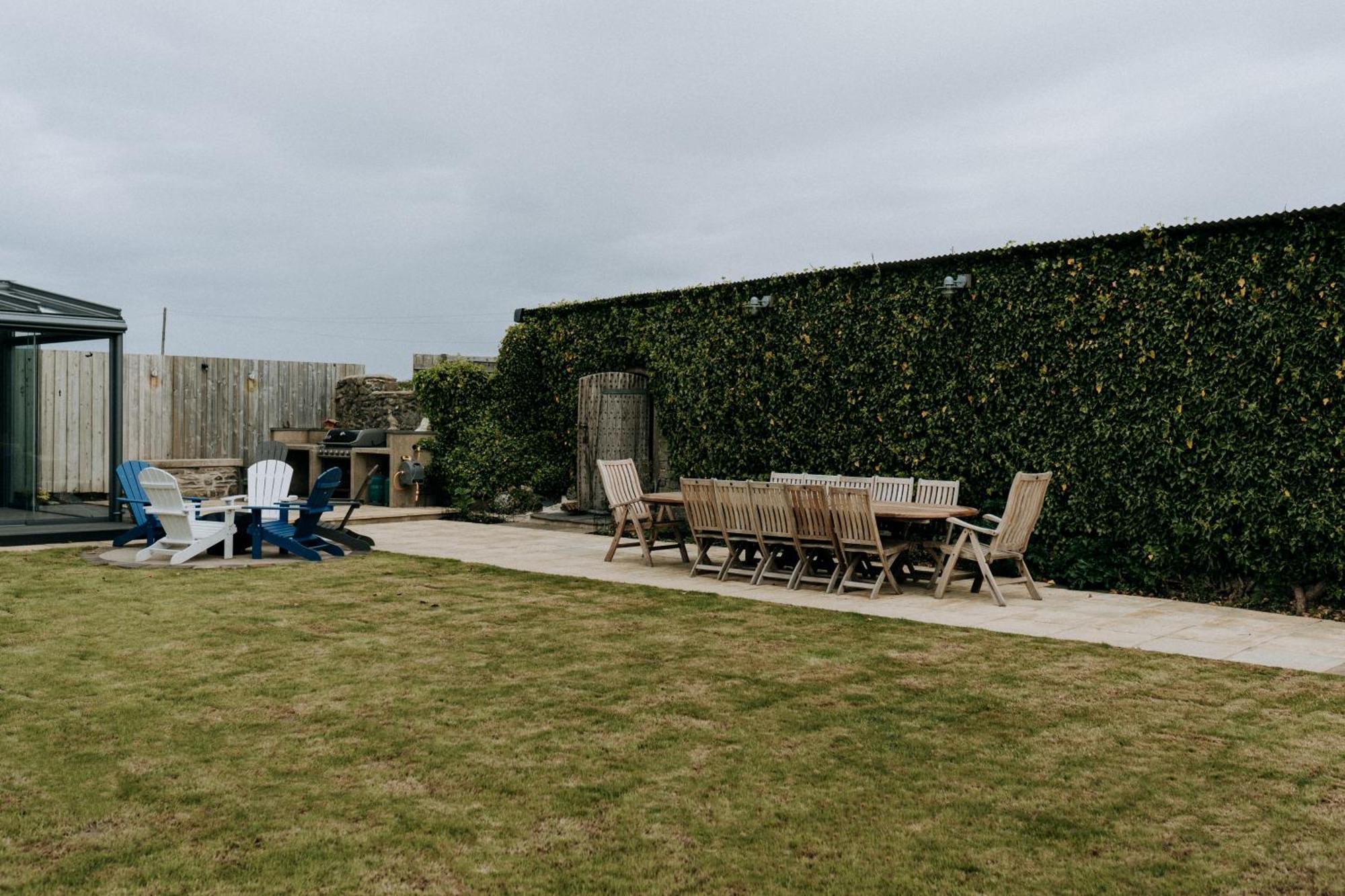 Treleddyn Farmhouse St. Davids  Exterior photo